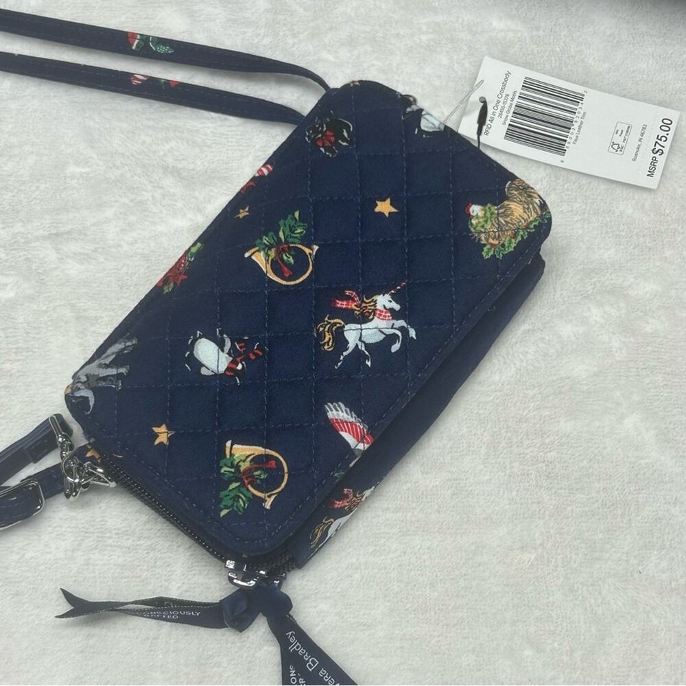 Vera Bradley Holiday Weekender Travel Bag & Crossbody Snow Globe Motifs Xmas NWT - Picture 6 of 11